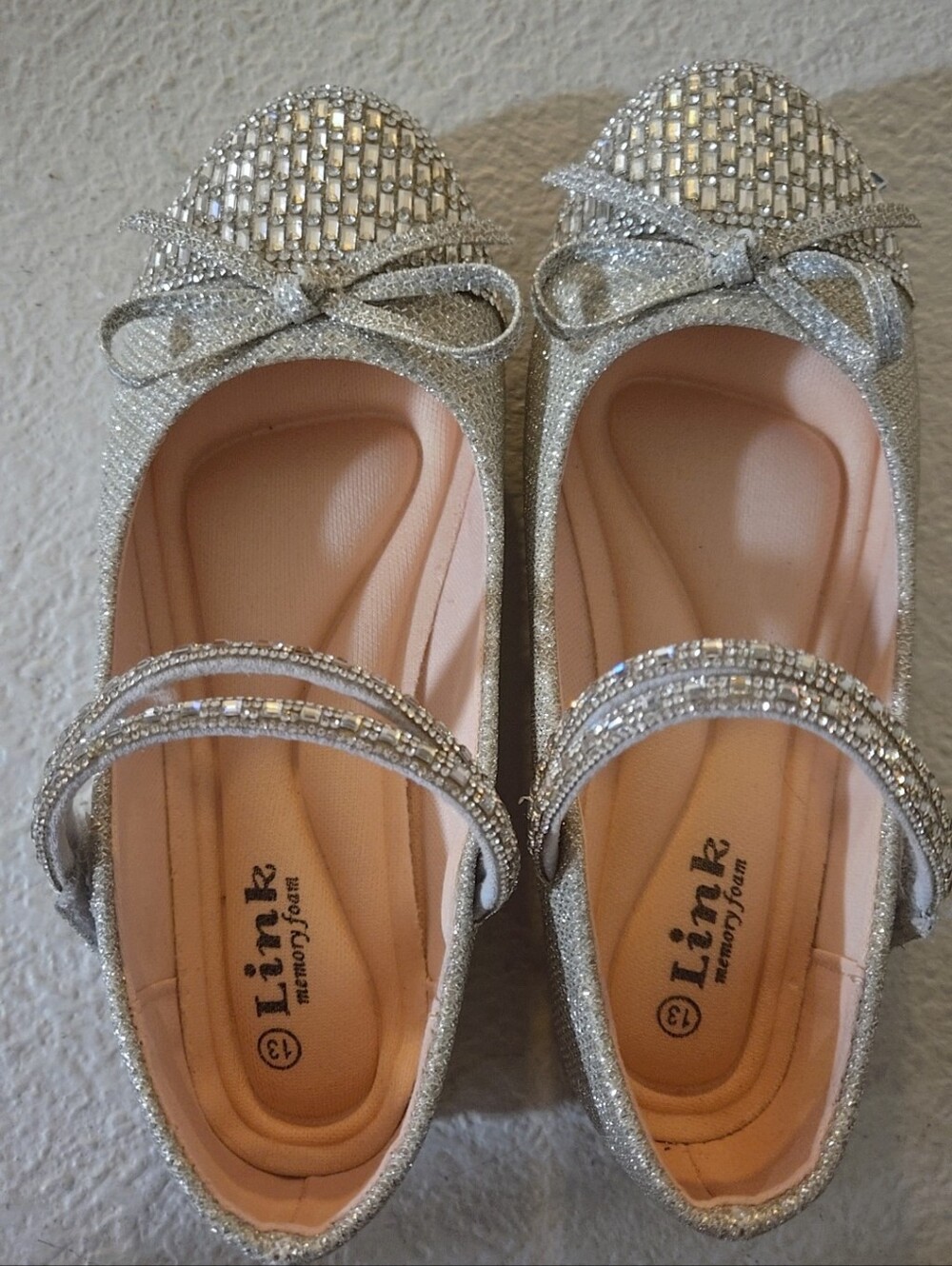 Brand New Sparkle Girls Silver Glitter Flats